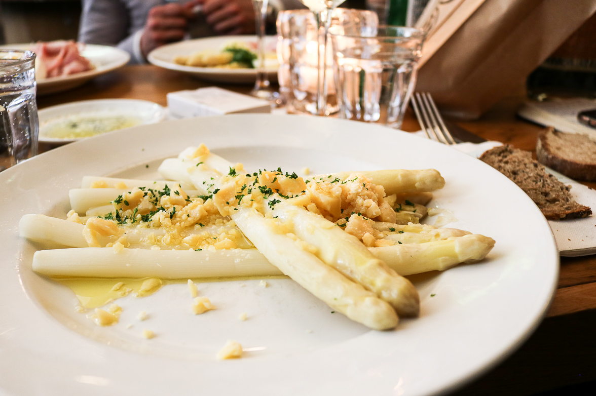 Sjiek-bovino-asperges